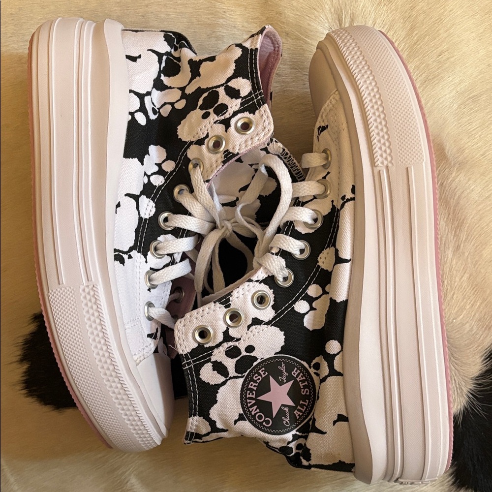 Converse Women's Black and White Patterned Sneakers